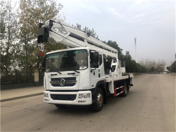 東風(fēng)22米高空作業(yè)車