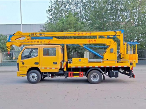 東風16米高空作業(yè)車